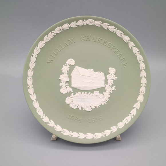Wedgwood Green Jasperware William Shakespeare Plate Stratford Home 8-1/4” - Picture 2 of 5